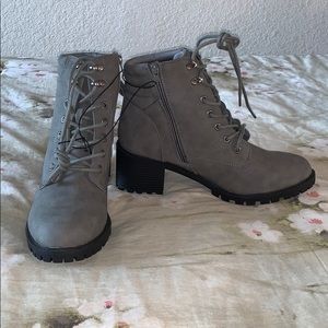 NEW GREY HEEL BOOTIES